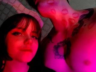 Erotinis vaizdo pokalbis KawaiiHornyArtists