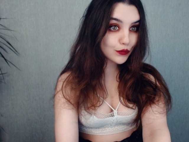 Transliacijos ekrano nuotraukos KaylinMoor