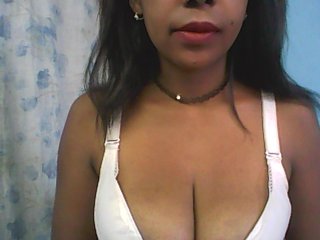 Nuotraukos kayshaboobs 40 tkn show naked ,20 tkn pussy, squirt 50 tkn