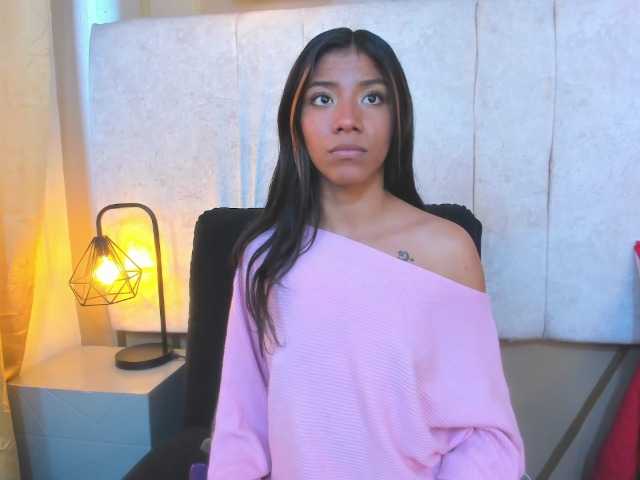 Transliacijos ekrano nuotraukos Keily-Foxxy