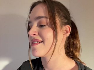 Erotinis vaizdo pokalbis Kendrasil