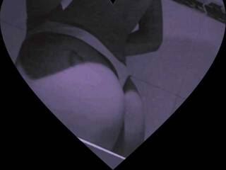 Erotinis vaizdo pokalbis Kendralotus