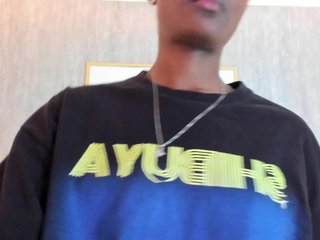 Erotinis vaizdo pokalbis kenya-stone