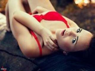 Erotinis vaizdo pokalbis kerie19