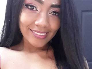 Erotinis vaizdo pokalbis Keylabrookss