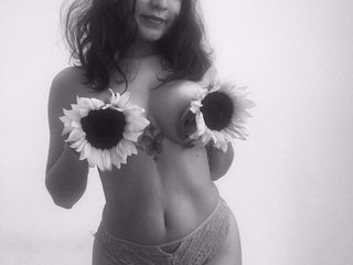 Erotinis vaizdo pokalbis Keyracams