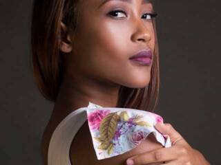 Erotinis vaizdo pokalbis khataleyaBala