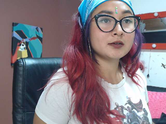 Transliacijos ekrano nuotraukos KhloePinkd