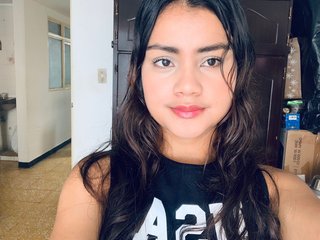 Erotinis vaizdo pokalbis KIITTY-1