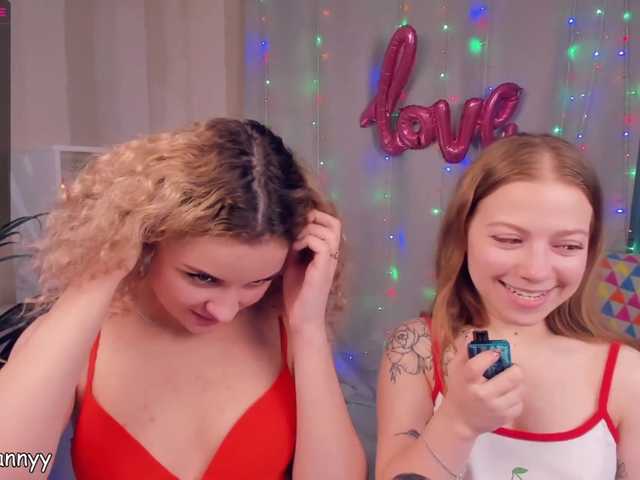 Nuotraukos KimberlyHoffm We are Anny(small girls) and Mary! Nude only in pvt) we new here