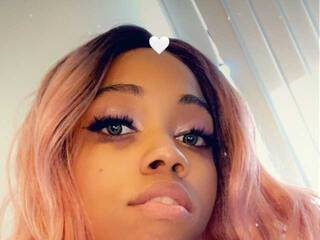 Erotinis vaizdo pokalbis KimberRoades