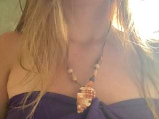 Erotinis vaizdo pokalbis KinaMoonLove