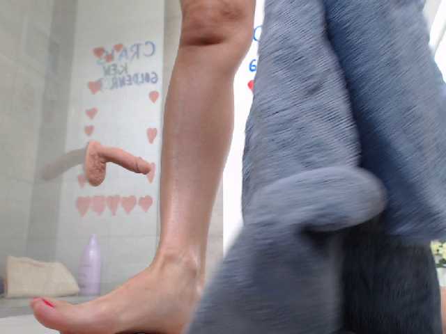 Transliacijos ekrano nuotraukos KinkyMoni