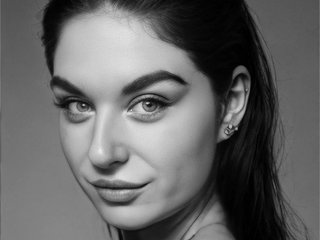 Erotinis vaizdo pokalbis kiragold24