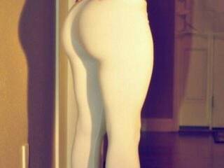 Erotinis vaizdo pokalbis Kiriyaa