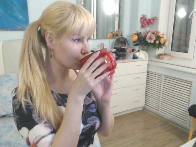 Transliacijos ekrano nuotraukos GLAMSQUIRT