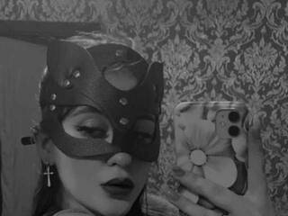 Erotinis vaizdo pokalbis Kiss-of-death