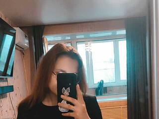 Erotinis vaizdo pokalbis KissDiana