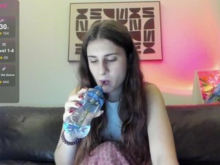 Erotinis vaizdo pokalbis Kissxxkruell