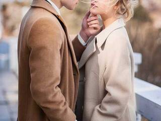 Erotinis vaizdo pokalbis kitipes