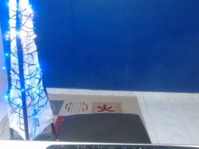 Transliacijos ekrano nuotraukos Kitty-Diamond