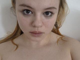 Erotinis vaizdo pokalbis Kitty-Rain