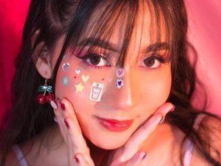 Erotinis vaizdo pokalbis Kitty-Sophie