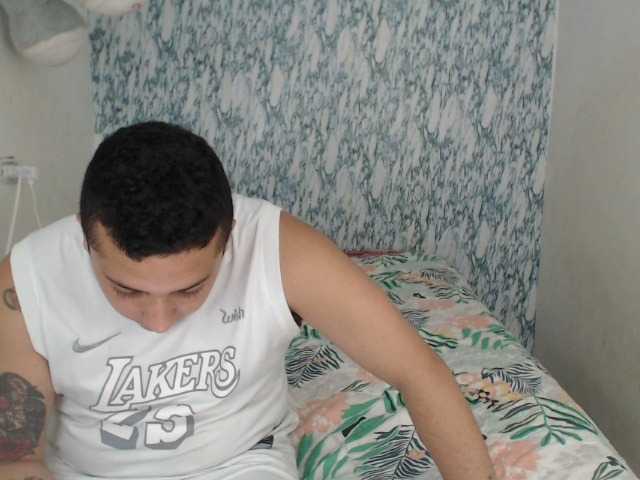 Transliacijos ekrano nuotraukos KittyandLogan