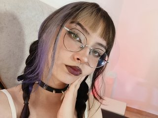 Erotinis vaizdo pokalbis kittydoll-tay