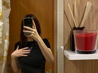 Erotinis vaizdo pokalbis Kittymb