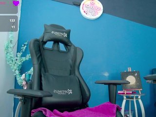 Erotinis vaizdo pokalbis kittymonet