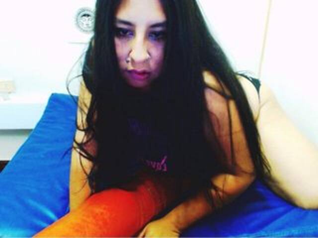 Transliacijos ekrano nuotraukos kittypryde