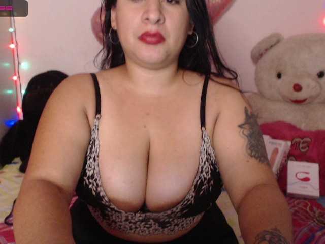 Nuotraukos kiutboobs TITS BOUNCE TODAY....tits flash 50 tips - nude 120 tips - suck dildo 100 tips - finguering 160. BIG SQUIRT 400, toy ass 1000