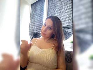 Erotinis vaizdo pokalbis Yamiakuma