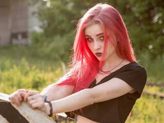 Erotinis vaizdo pokalbis Kriiistal