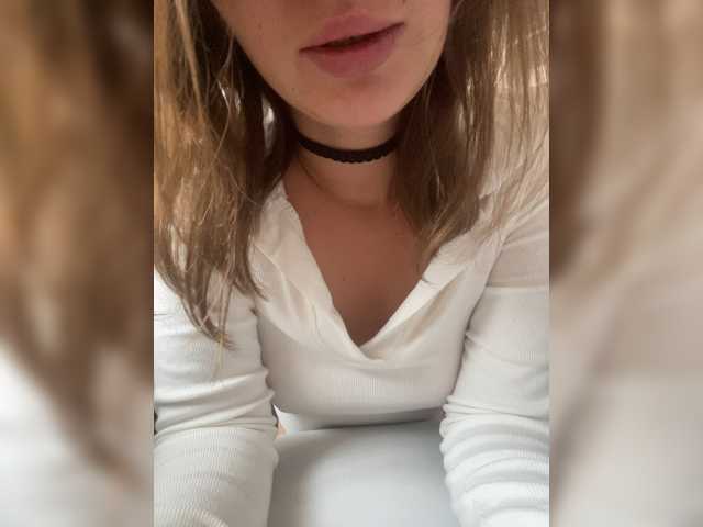Nuotraukos Kriss-me hello, my name i***risina. I only go to full private. send 200 tkn before private