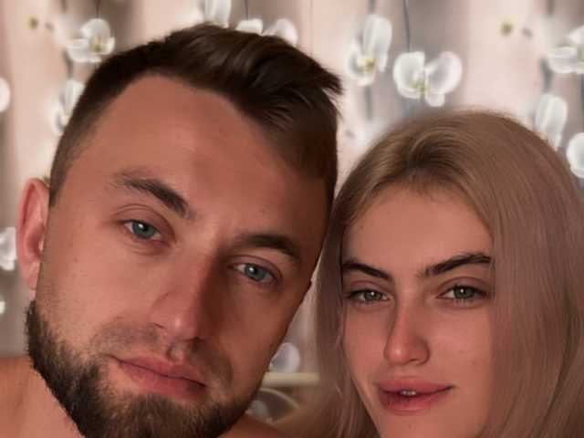 Profilio nuotrauka KrissAndVanessa