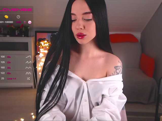 Transliacijos ekrano nuotraukos CUTIE_KRISSSY