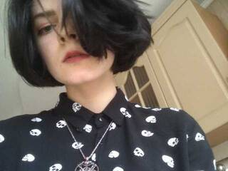 Erotinis vaizdo pokalbis Ktriffy