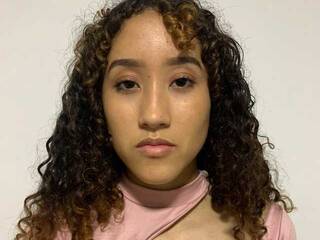 Erotinis vaizdo pokalbis KyleLloyd