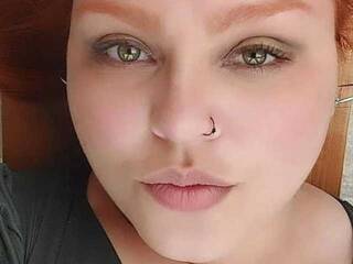 Erotinis vaizdo pokalbis Kylemorgan