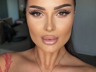 Erotinis vaizdo pokalbis KylieSpicey