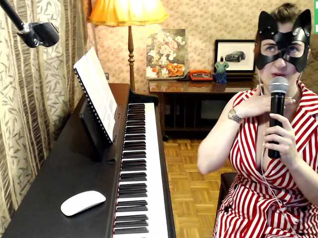 Nuotraukos L0le1la Hello everyone! My name is Vlada! And I'm learning to play the piano) Give me flowers: - 505 tk. Change dress: - 123 tk. Your name on me: 254 tk.