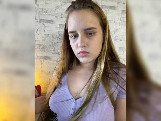 Transliacijos ekrano nuotraukos LollaDolly