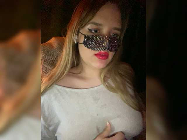 Transliacijos ekrano nuotraukos LollaDolly