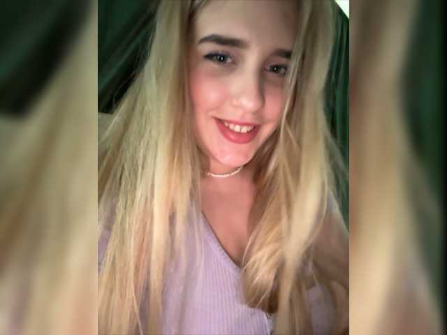 Transliacijos ekrano nuotraukos LollaDolly