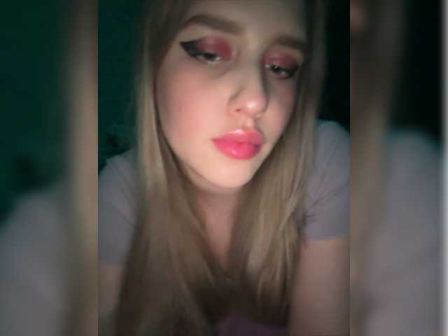 Transliacijos ekrano nuotraukos LollaDolly
