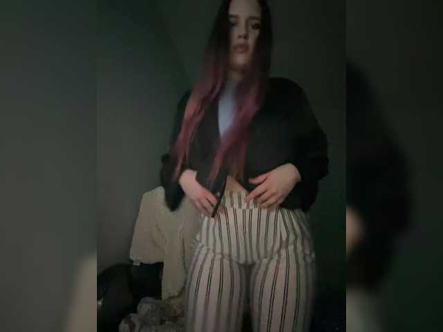 Transliacijos ekrano nuotraukos LollaDolly