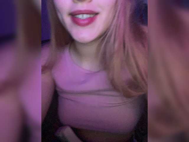 Transliacijos ekrano nuotraukos LollaDolly