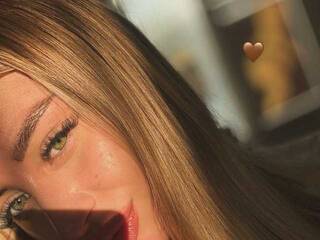 Erotinis vaizdo pokalbis La1aland